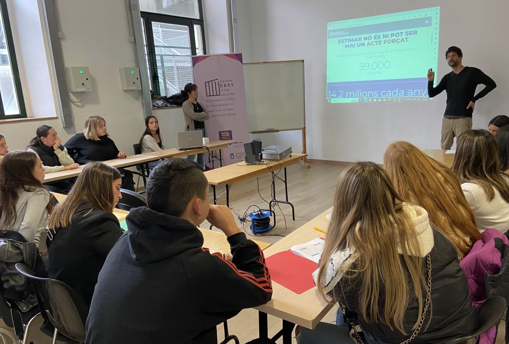 La Solidària, punt de trobada entre estudiants i entitats de la intervenció social