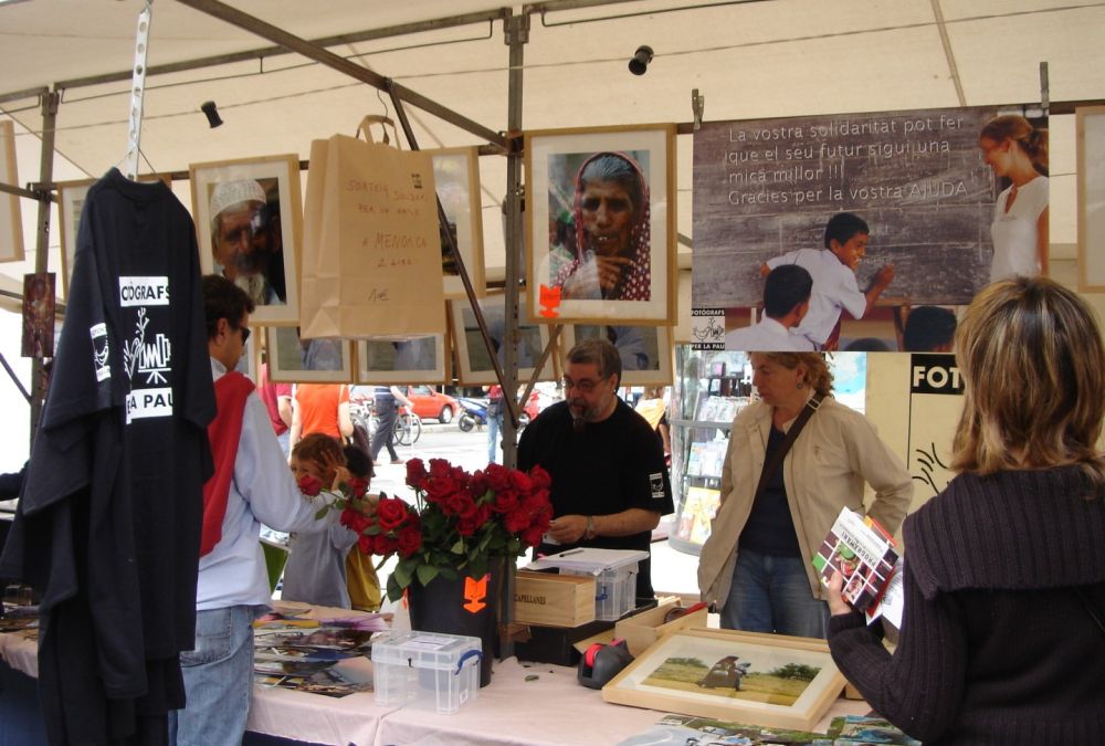 Parada de sant Jordi de Fotògrafs per la Pau