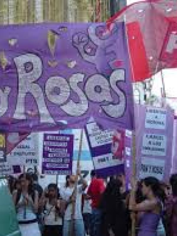 Pan y rosas : soberanía alimentaria y género
