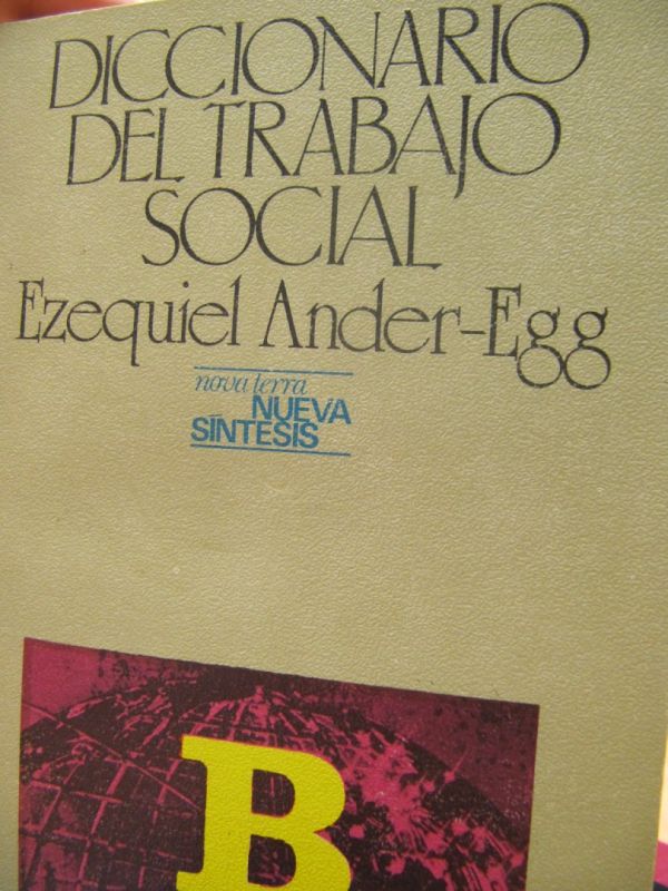 Diccionario del trabajo social / Ezequiel Ander-Egg