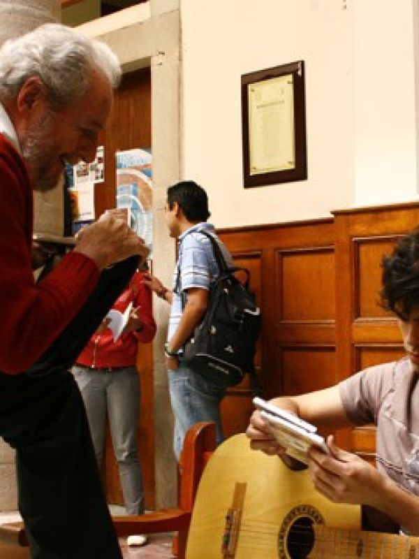 El Estudiante 